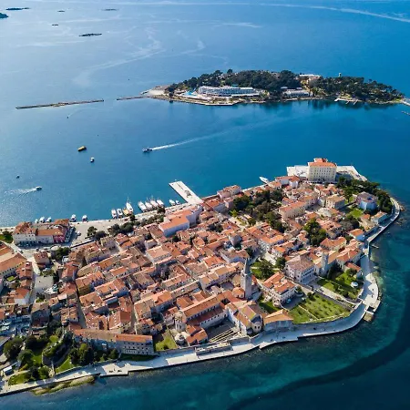 Charming Apartment With Private Terrace In Porec * Porec