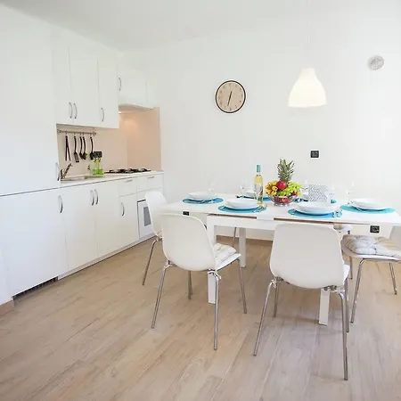 Charming Apartment With Private Terrace In Porec Holiday home